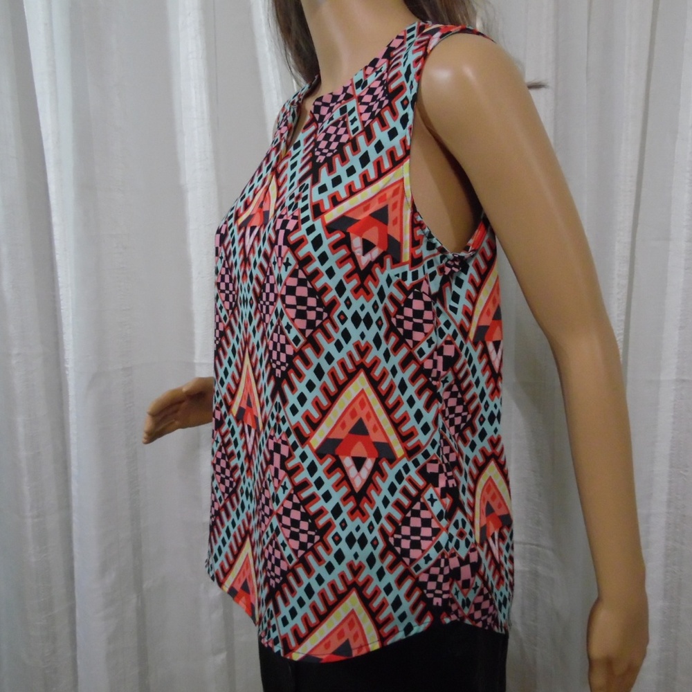 Renne C. Boho V-Neck Sleeveless Top